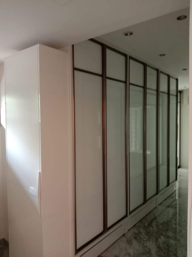 hettich-hafele-salice-aristo-godrej-saint-gobain-lacquer-glass-wardrobe-designs-dealers-manufacturers-in-gurgaon-gurugram-india